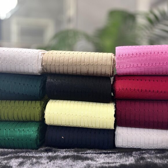 Premium Colourful Aso-oke by the bundle - Picture 4 of 17